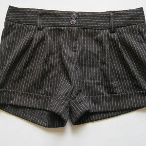 Womens Dress Shorts L Striped Pleated GADZOOKS